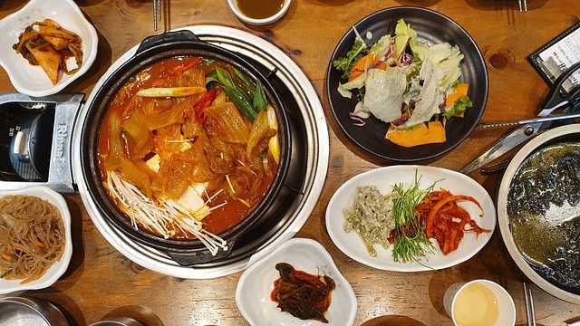 돼지고기김치찌개
